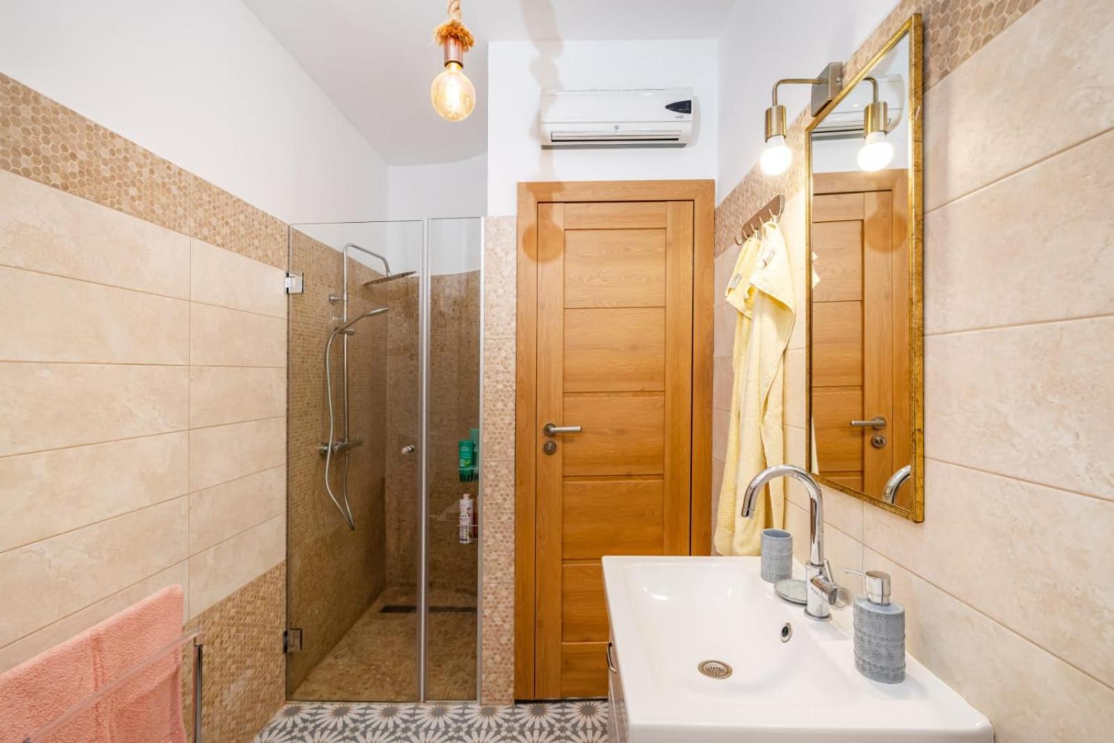 Ida Arts Apartments Задар Номер фото